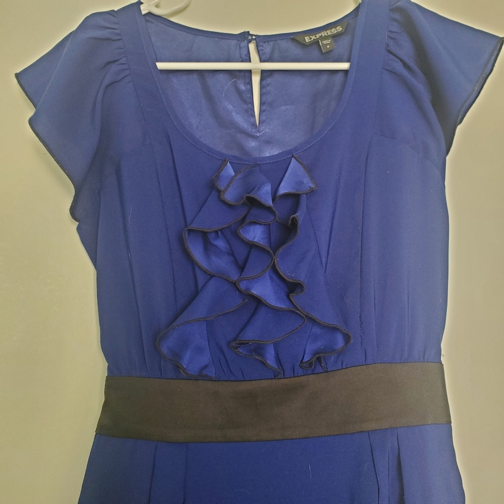 Express Dress - Picture 2 of 6